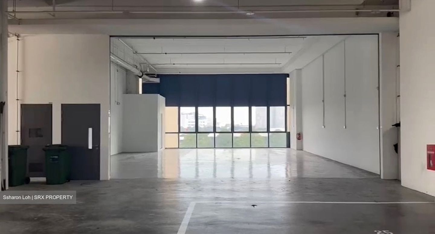 REVV (D22), Factory #610514251